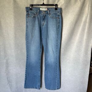 Levi’s Y2K Bootcut size 6 Jeans Midrise Vintage Classic